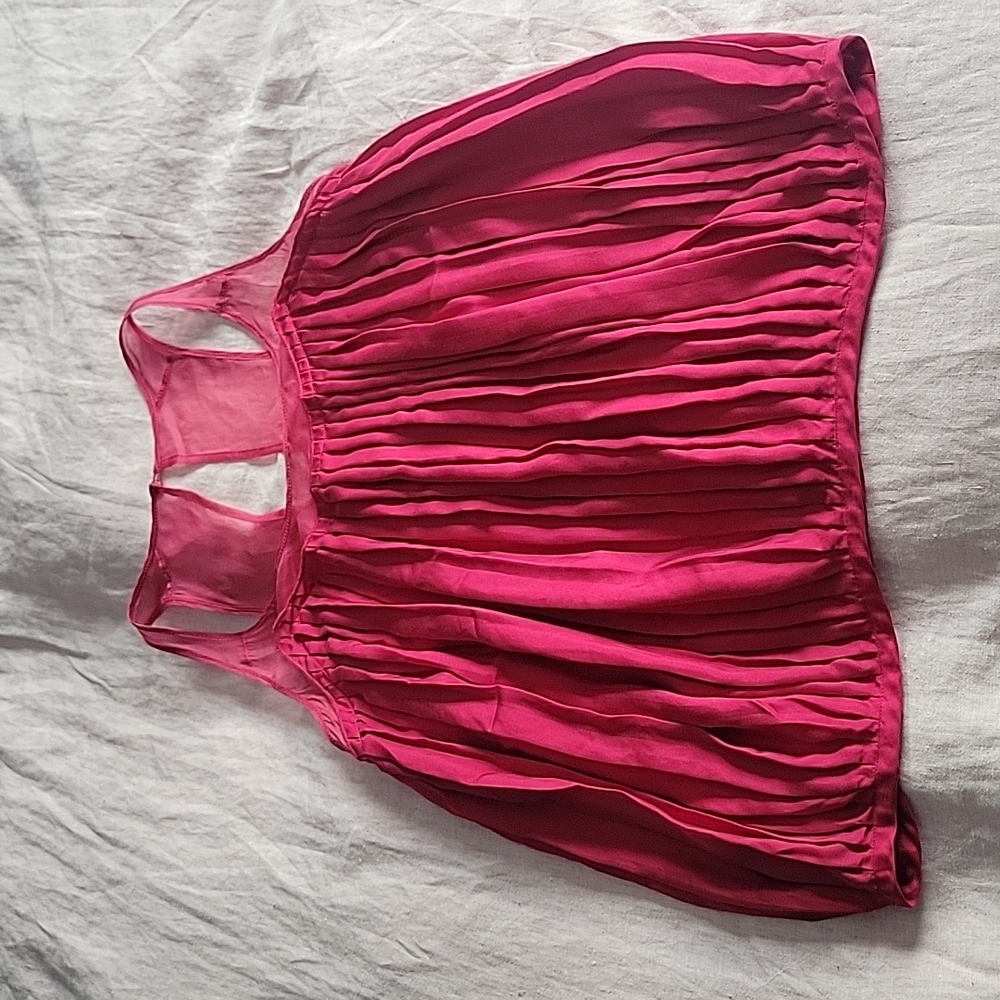 Club Monaco red silk sleeveless tank top size Medium